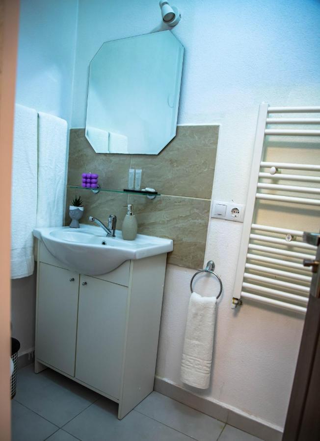 Sib Jo Central Apartments Sibiu Exteriör bild