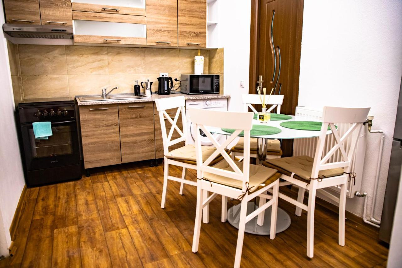 Sib Jo Central Apartments Sibiu Exteriör bild